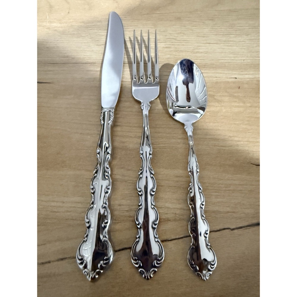 Set of 3 Oneida Deluxe‎ Mozart Stainless Fork Spoon Knife New